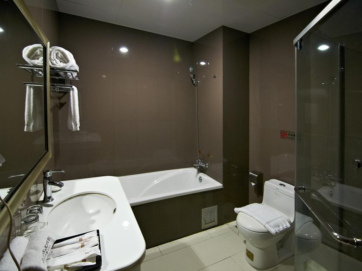 James Joyce Coffetel Hotel Guangzhou Shi Jing City Square Branch Kültér fotó