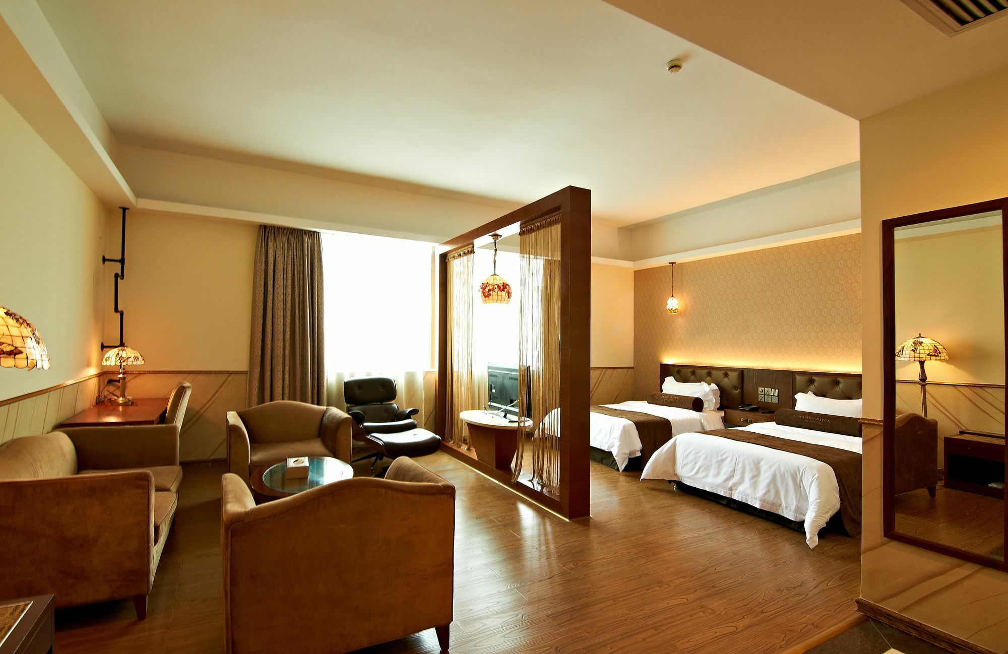 James Joyce Coffetel Hotel Guangzhou Shi Jing City Square Branch Kültér fotó
