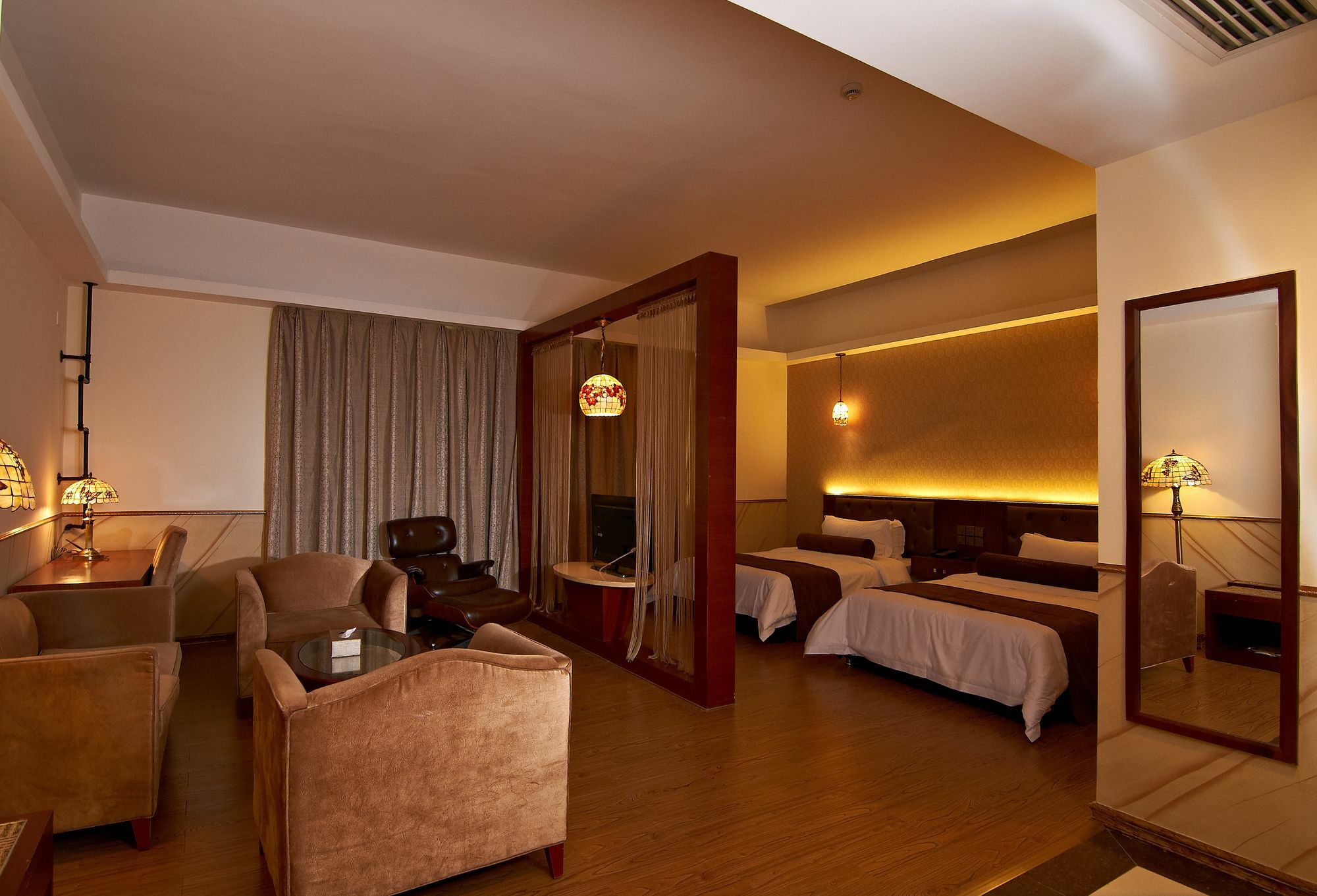 James Joyce Coffetel Hotel Guangzhou Shi Jing City Square Branch Kültér fotó